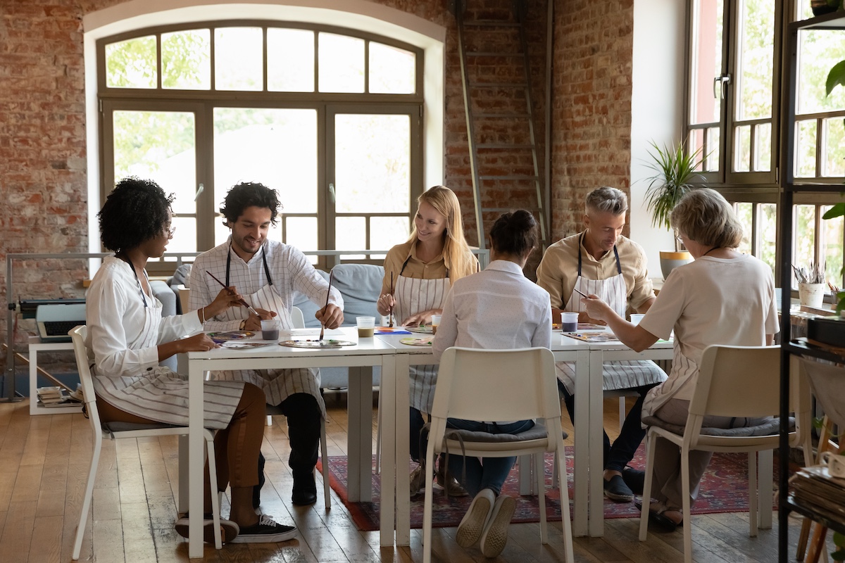 cultiver le bien être par un atelier d’art thérapie en groupe cultiver le bien être par un atelier d'art thérapie en groupe